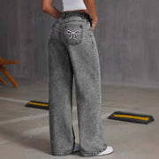 Vintage Bow Embroidered Washed Jeans virtual