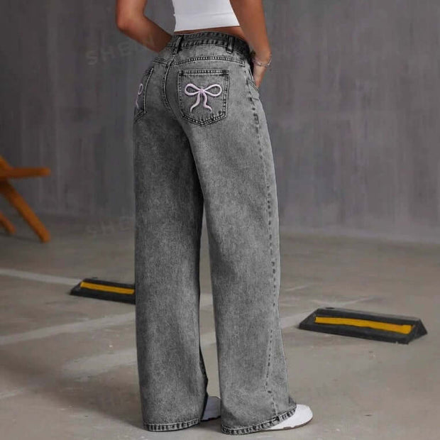 Vintage Bow Embroidered Washed Jeans virtual